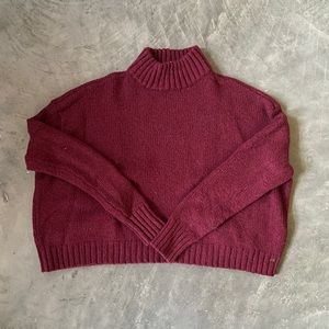 American Eagle cropped mock neck sweater, maroon, women’s large, great condition